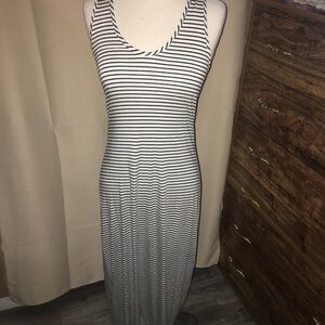 Enti‎ Striped Maxi Dress white and black